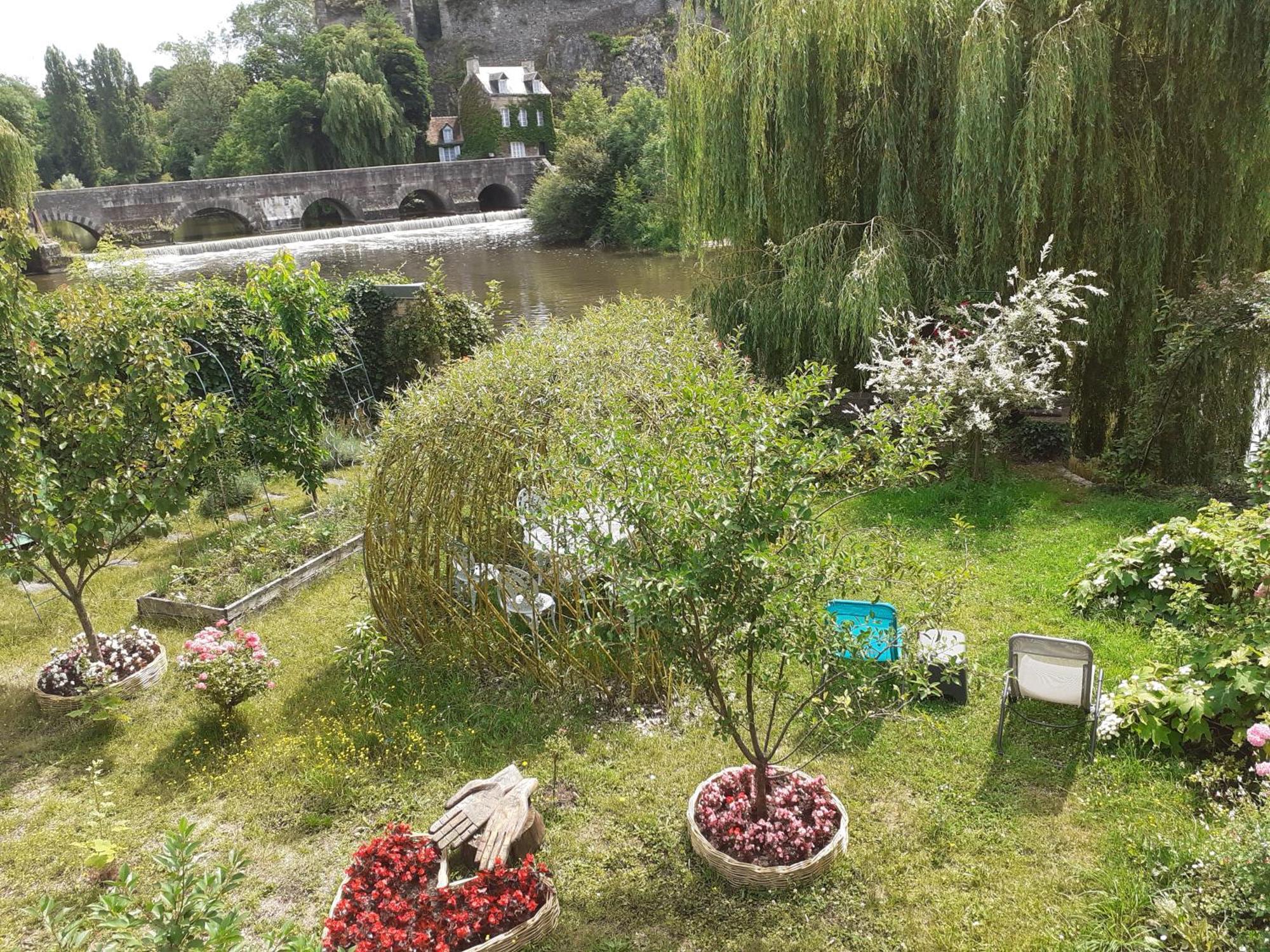 Le Refuge Des Alpes Mancelles Fresnay-sur-Sarthe Exterior foto
