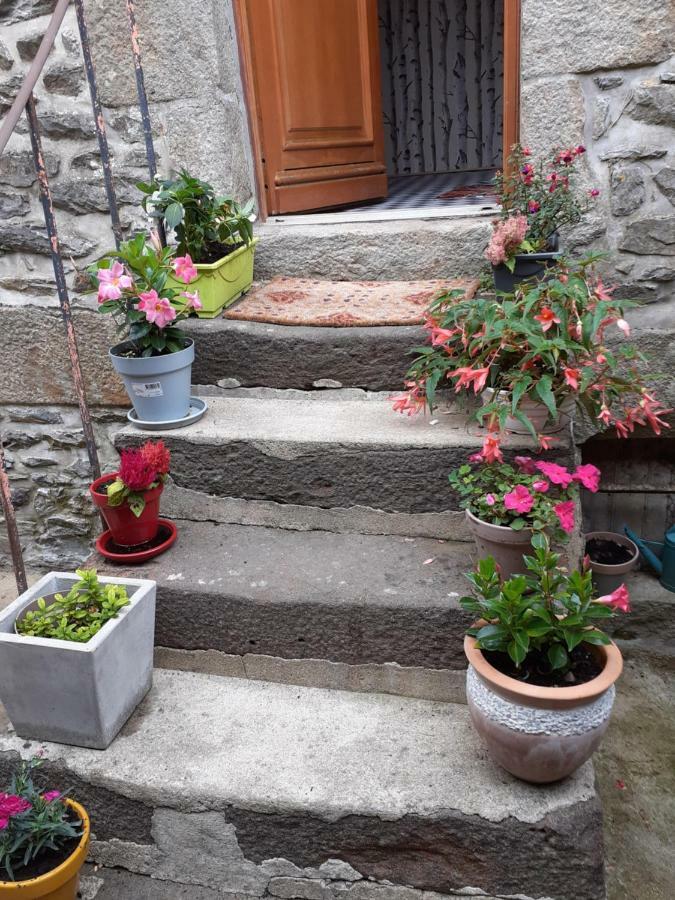 Le Refuge Des Alpes Mancelles Fresnay-sur-Sarthe Exterior foto